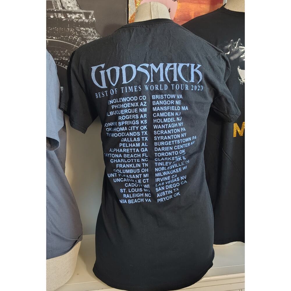 CLASSIC ROCK VINTAGE OR PRE-WORN T-SHIRT
***ROCK FEST 2009*** - Picture 2 of 4